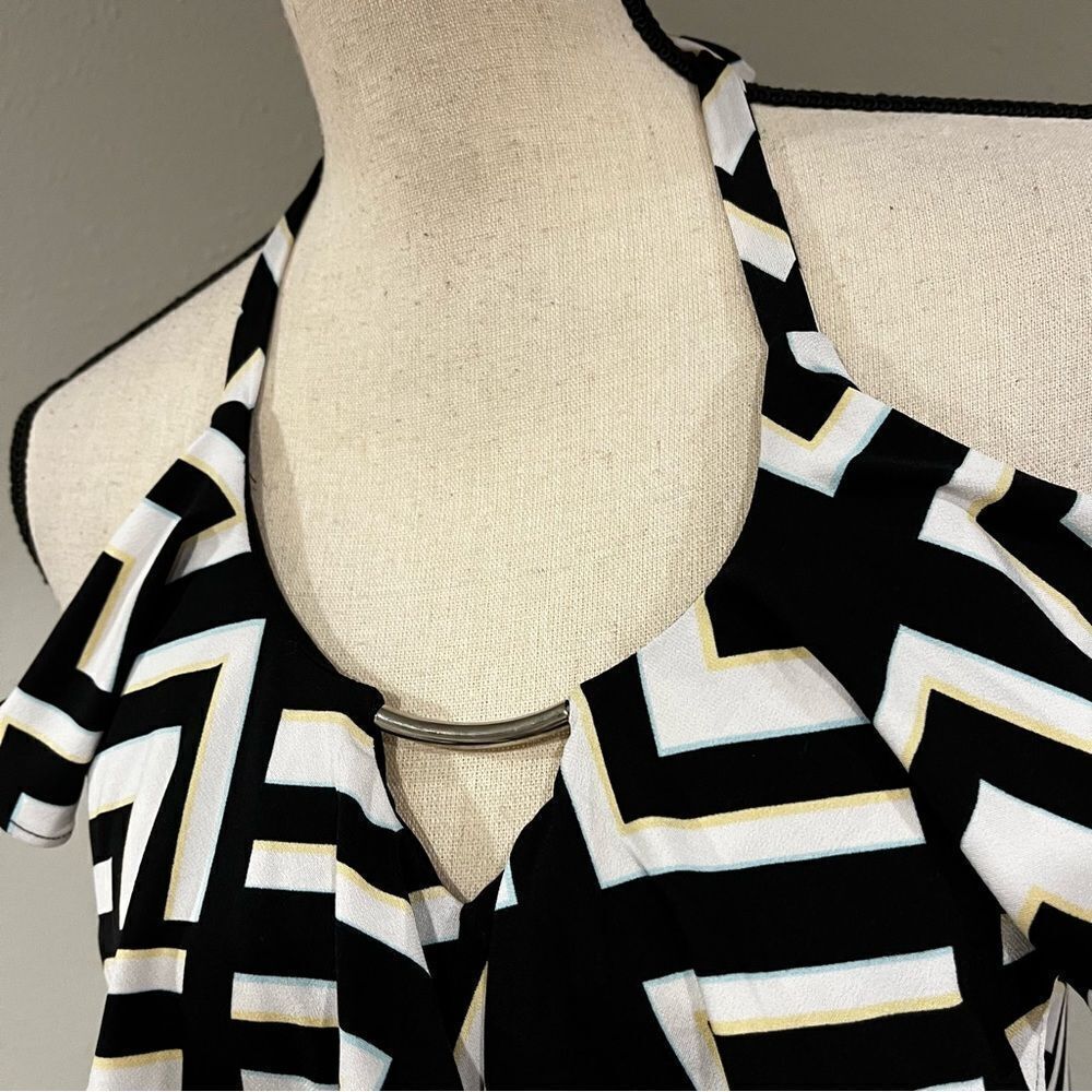 WHBM geometrical print halter sleeveless blouse / top - Picture 2 of 13